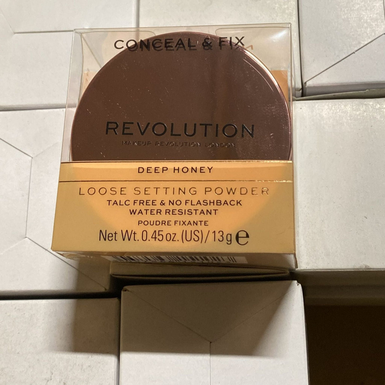 Revolution Conceal & Fix Deep Honey Loose Setting Powder Talc Free & No Flashback